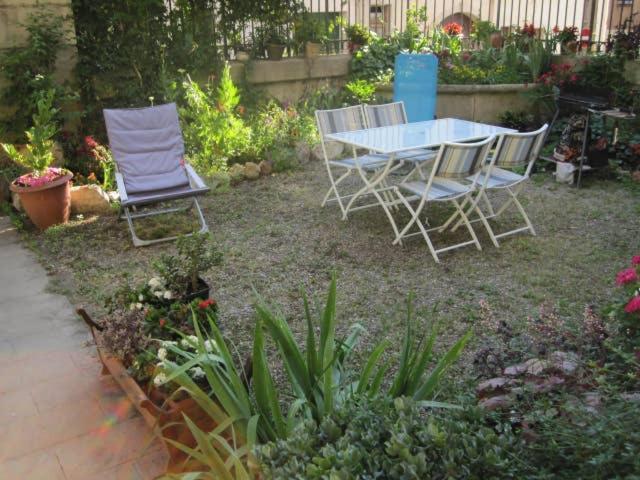 Studio 30 M2 Avec Jardin Dans Maison De Maitre Béziers Exteriör bild